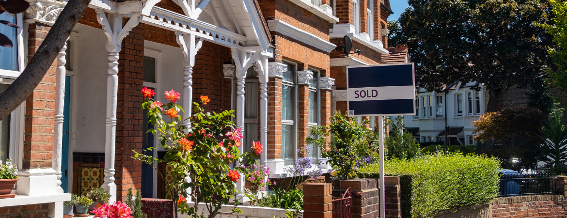 Survey results: What 1,000 homeowners want from their next estate agent.